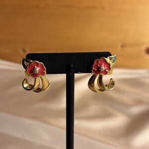 Vintage Avon Gold Tone pierced Earrings: Red Floral Design B35 Jewelry
